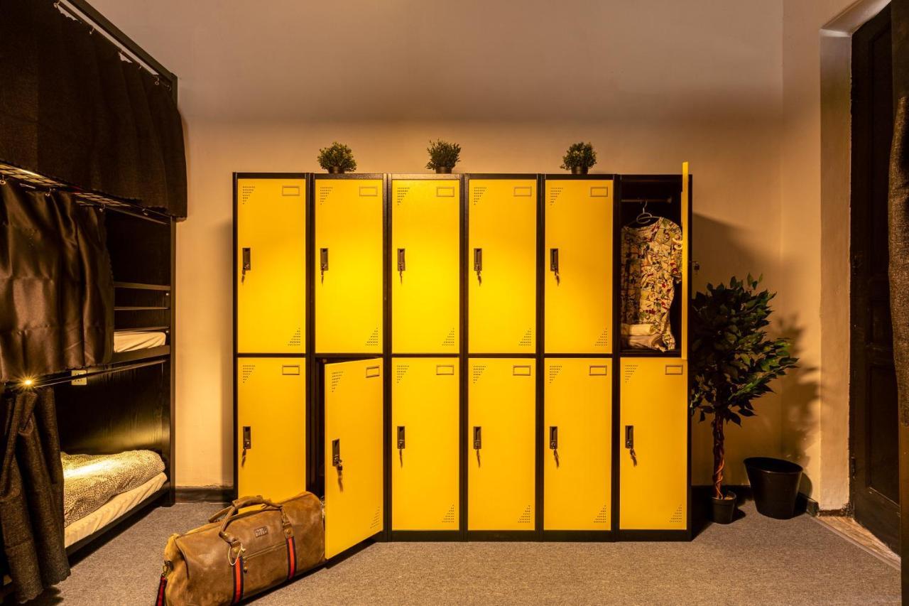 Bee Hostel リマソール エクステリア 写真