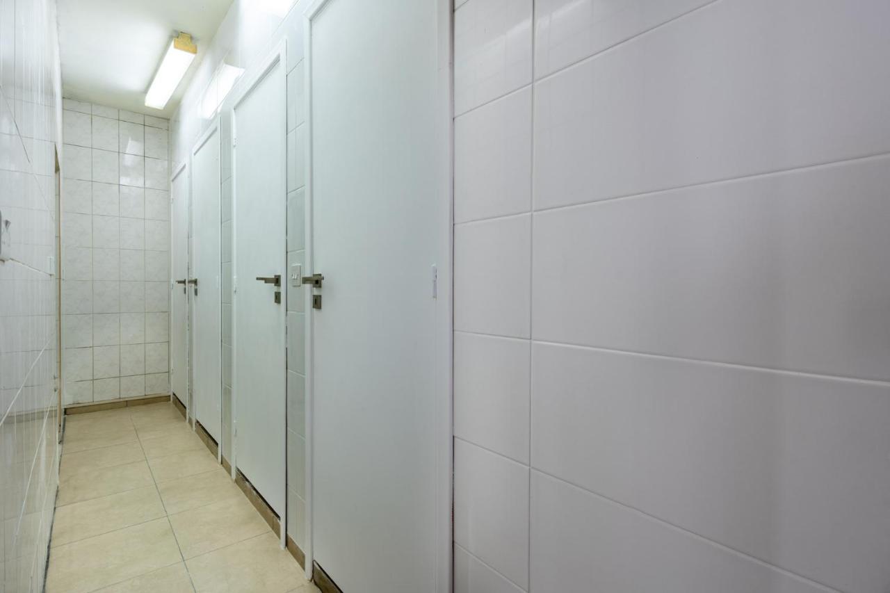 Bee Hostel リマソール エクステリア 写真