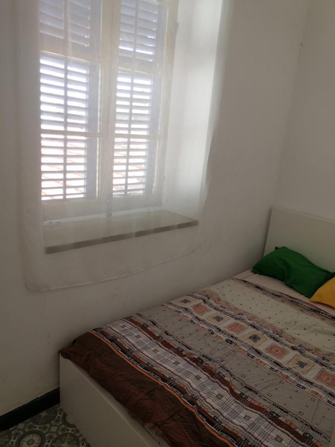 Bee Hostel リマソール エクステリア 写真