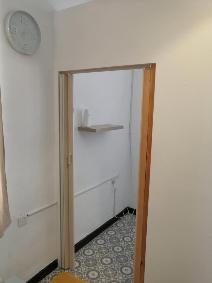 Bee Hostel リマソール エクステリア 写真